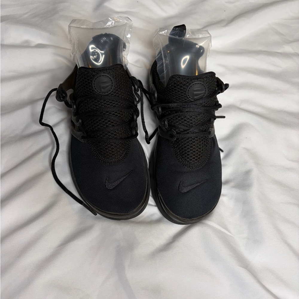 Nike Black Mesh Sneakers